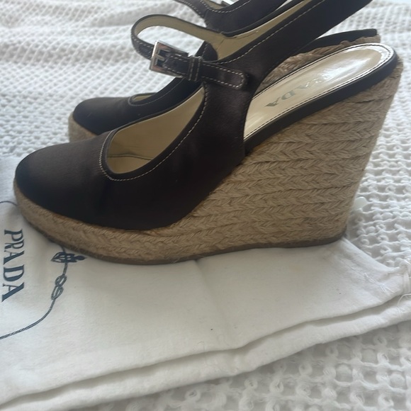 Prada Maryjane. Worn 3 times. Vintage. - Picture 9 of 11